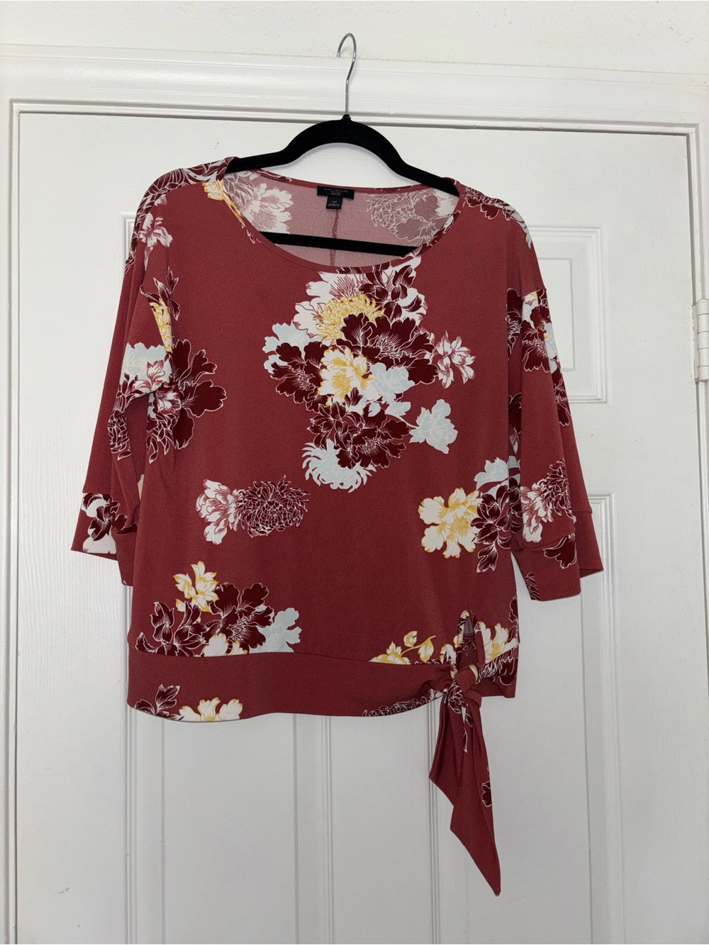 Ann Taylor Floral Side-Tie Blouse in Rust and White